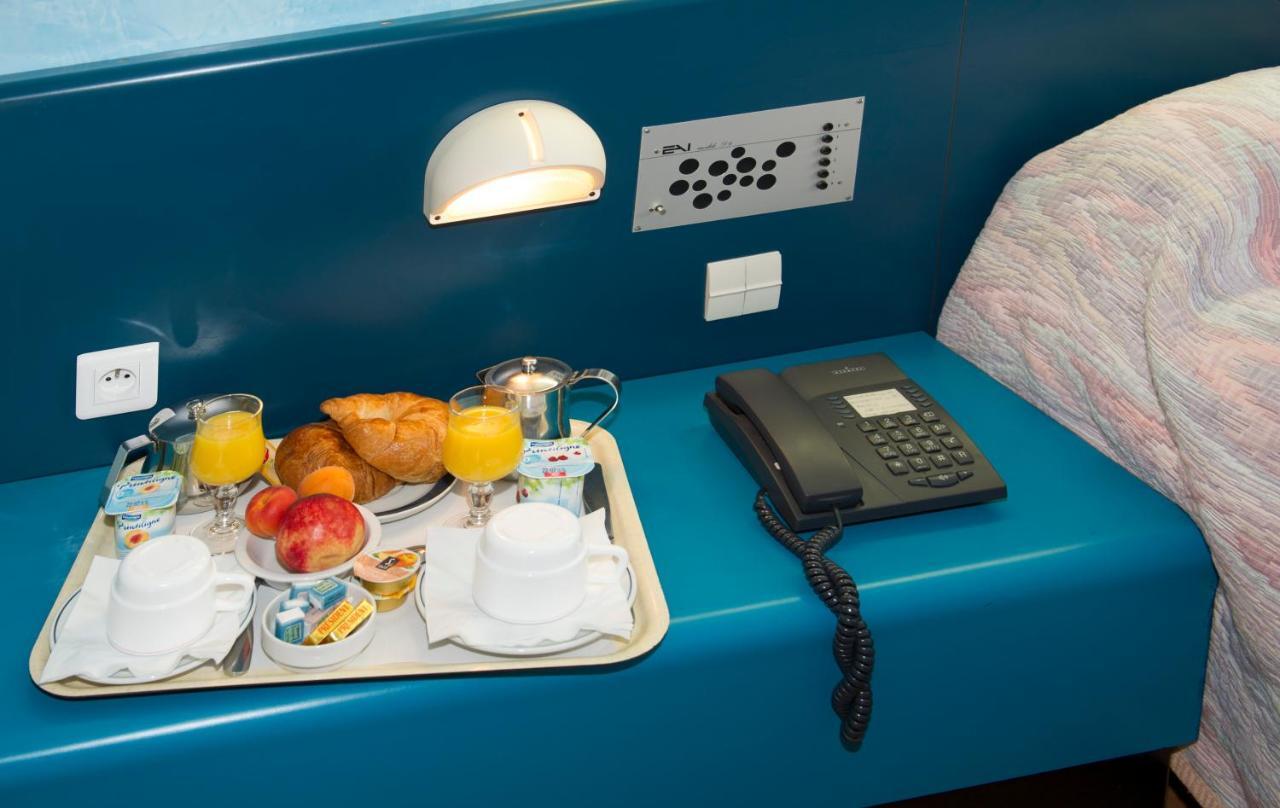 Hotel Urbain V Манд Екстериор снимка