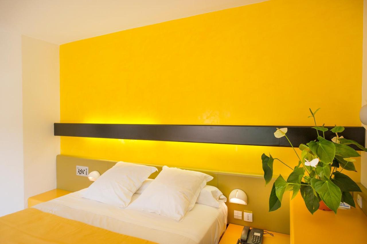 Hotel Urbain V Манд Екстериор снимка